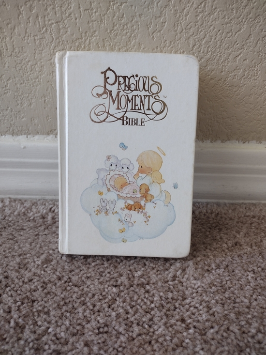 Precious Moments Other - Vintage 1980's Precious Moments Bible - White Illustrated Cover